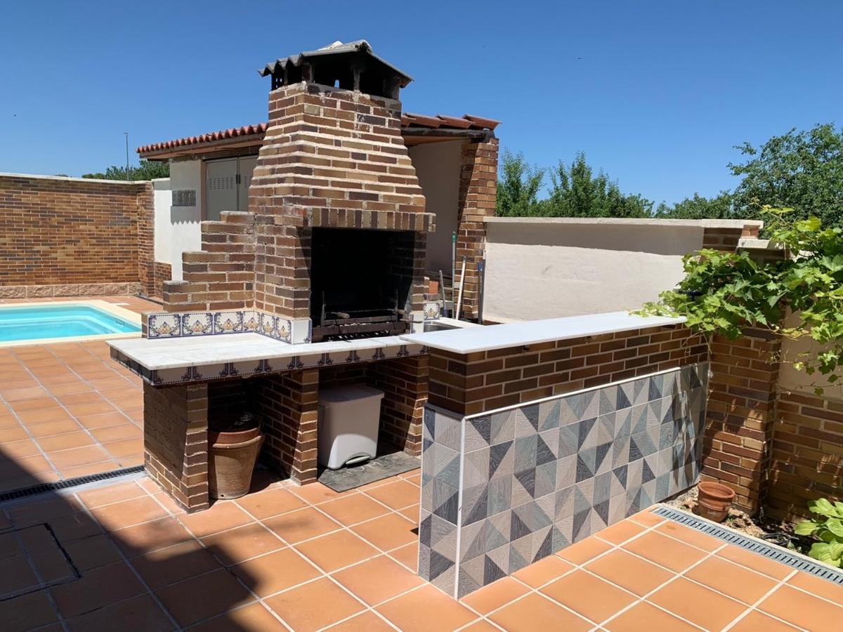 Chalet Villa Maria A 10 Minutos De Puy Du Fou Burguillos de Toledo المظهر الخارجي الصورة